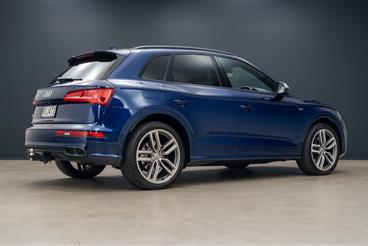 2018 Audi SQ5 - Thumbnail