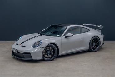 2022 Porsche 911 - Thumbnail
