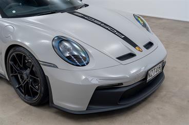 2022 Porsche 911 - Thumbnail