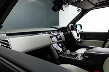 2020 Land Rover Range Rover - Thumbnail