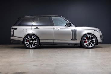 2020 Land Rover Range Rover - Thumbnail
