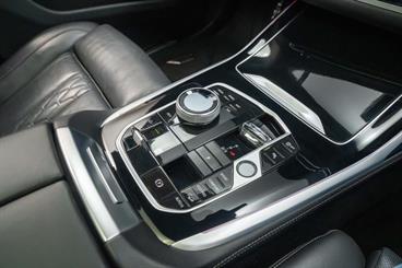 2023 BMW X7 - Thumbnail