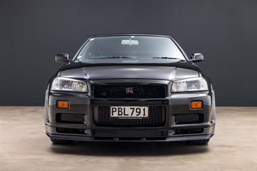 2000 Nissan Skyline - Thumbnail