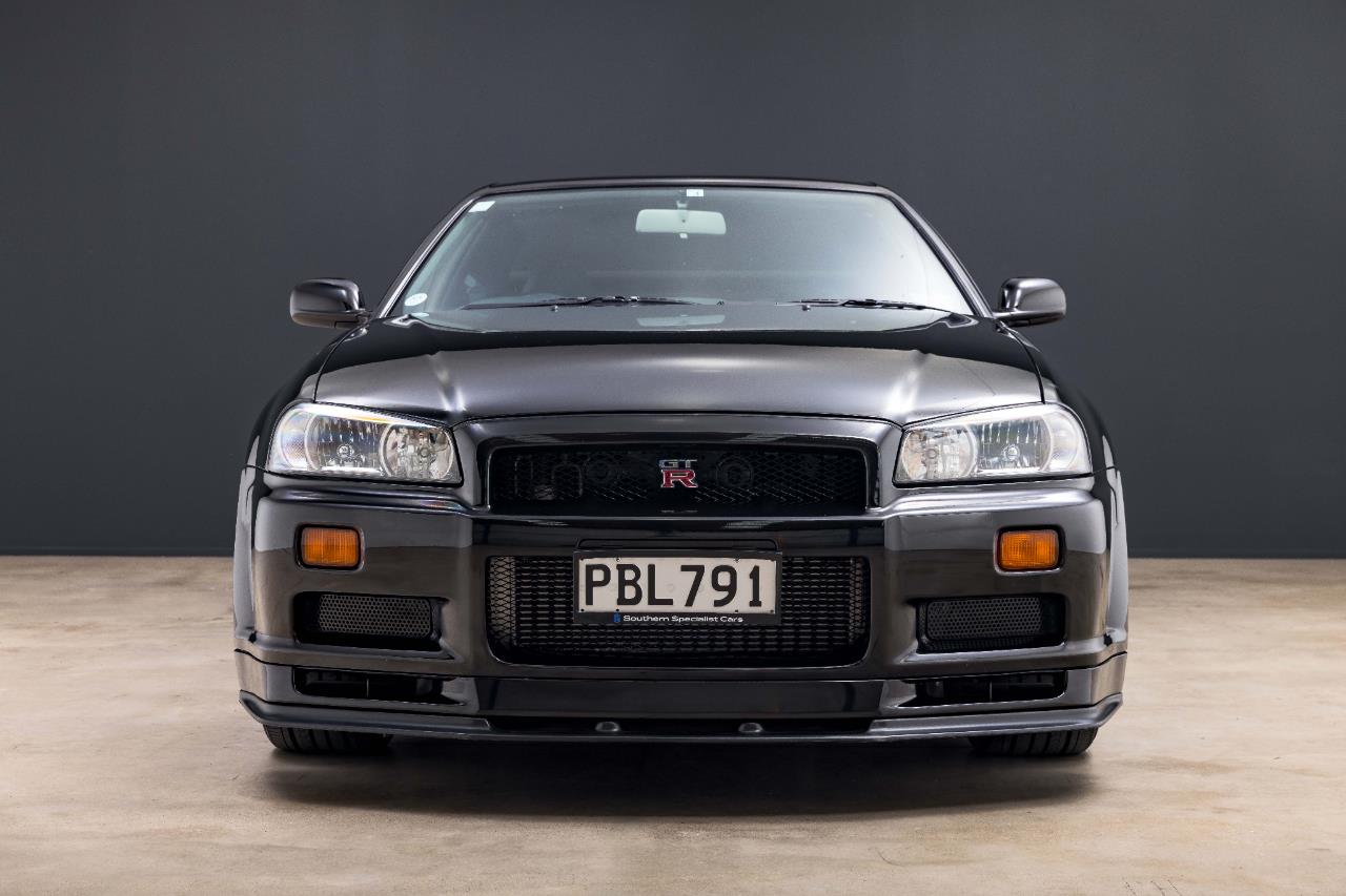 2000 Nissan Skyline