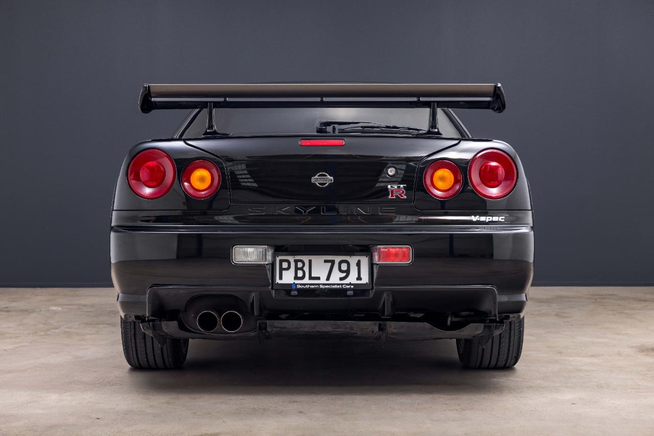2000 Nissan Skyline