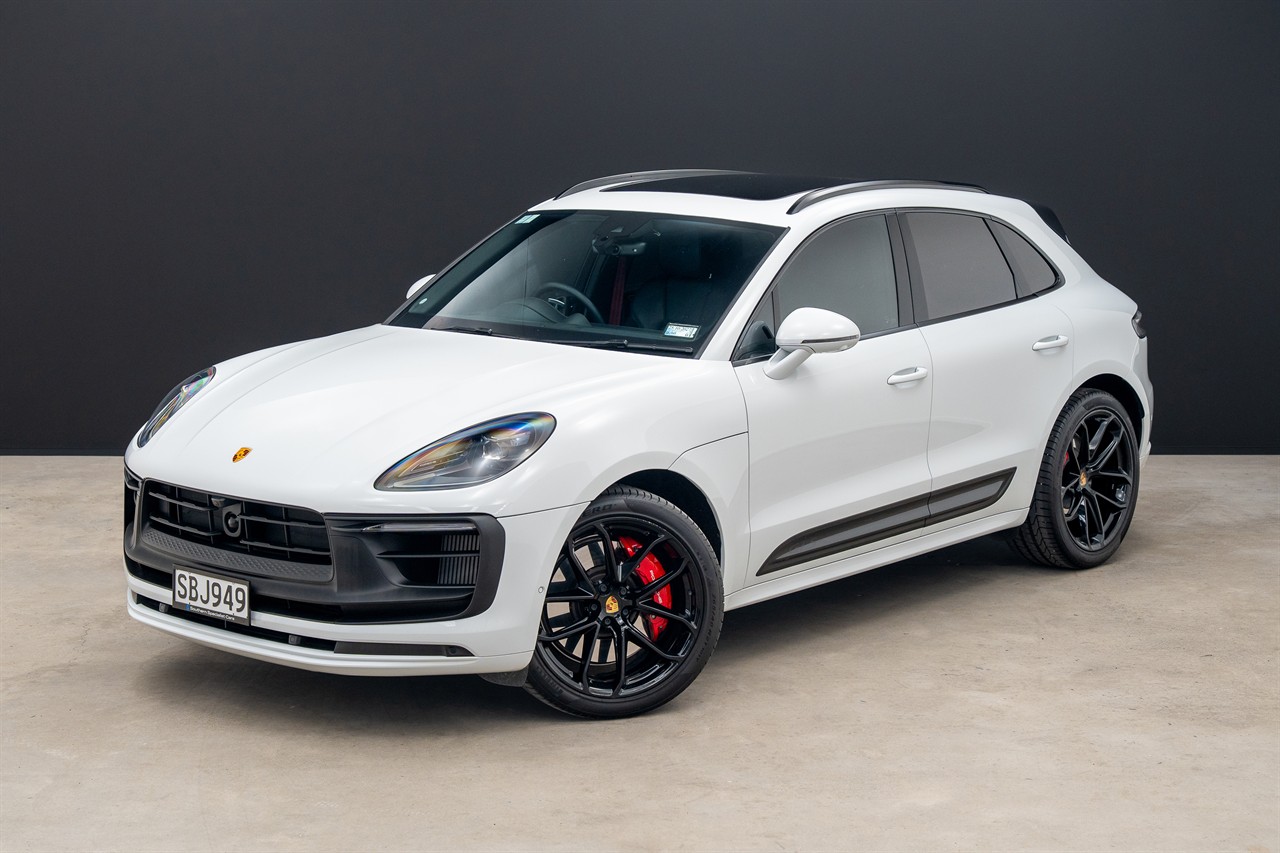 2022 Porsche Macan
