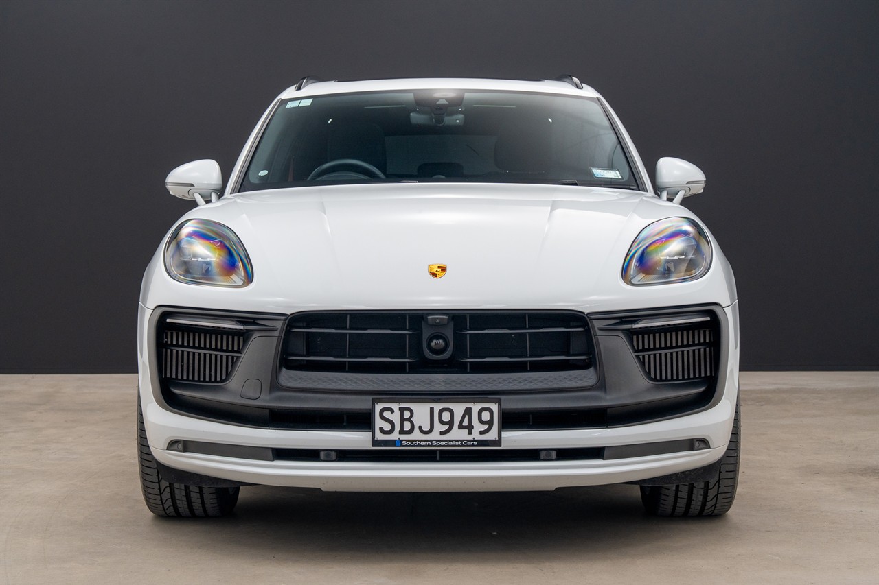 2022 Porsche Macan