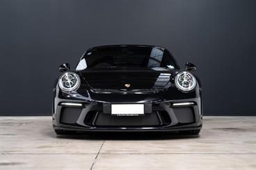 2018 Porsche 911 - Thumbnail