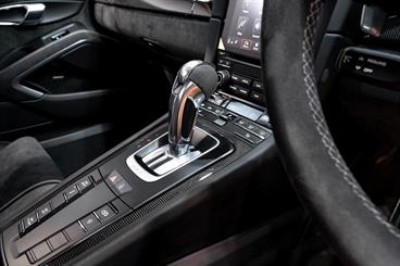 2018 Porsche 911 - Thumbnail
