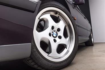 1992 BMW M5 - Thumbnail