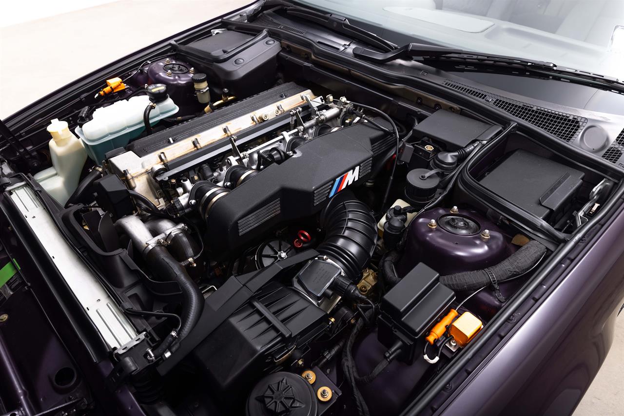 1992 BMW M5