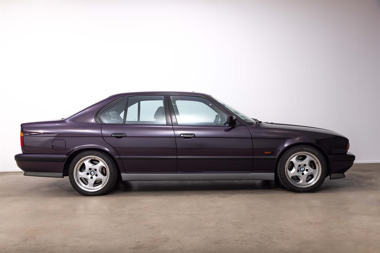 1992 BMW M5