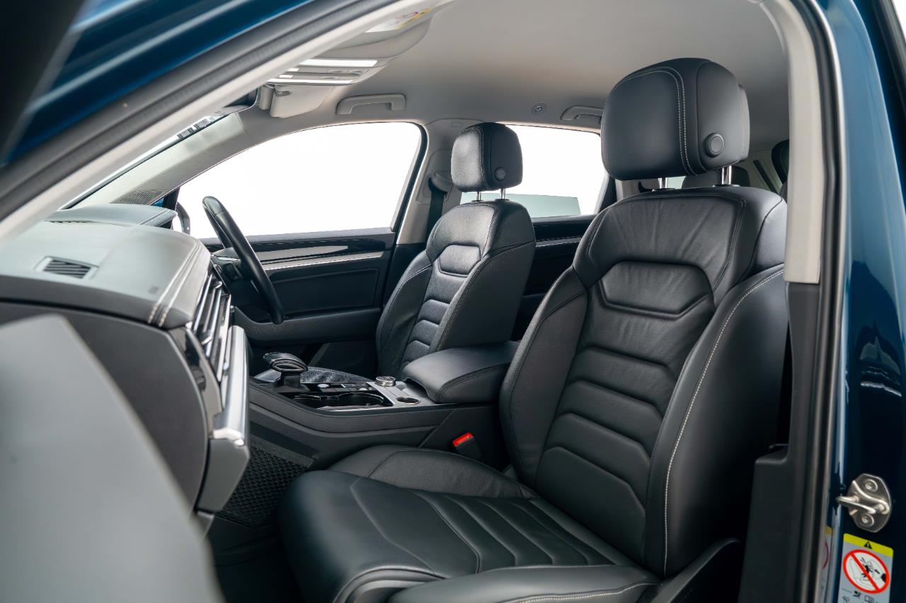 2018 Volkswagen Touareg