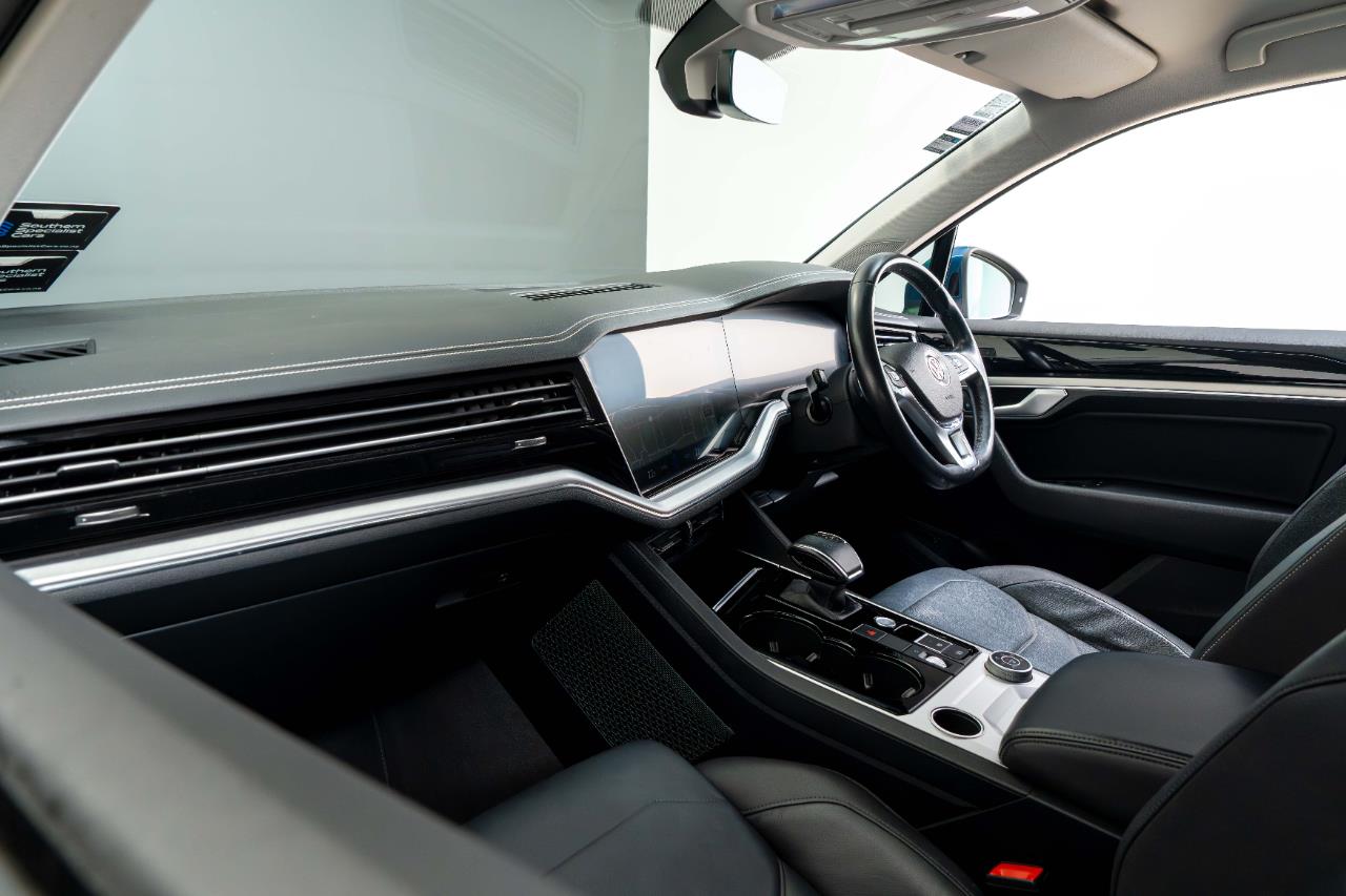 2018 Volkswagen Touareg