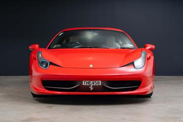 2012 Ferrari 458 Italia - Thumbnail