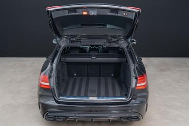 2017 Mercedes-Benz C 63 - Thumbnail