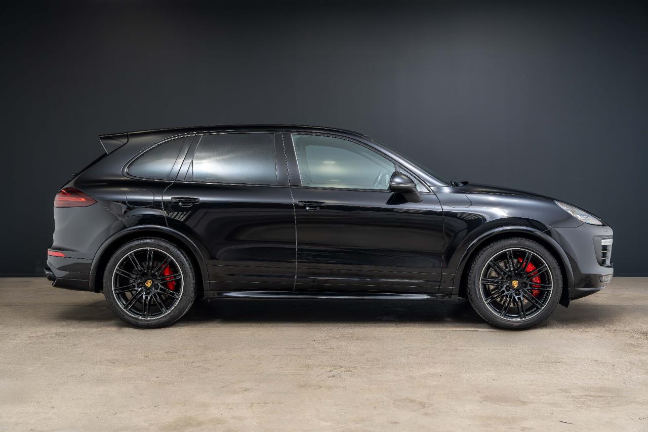 2017 Porsche Cayenne