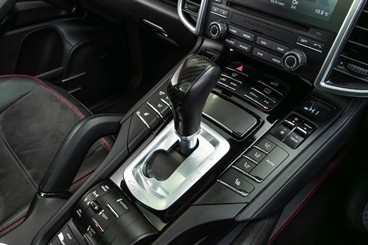 2017 Porsche Cayenne - Thumbnail