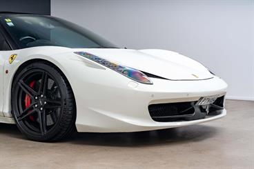 2014 Ferrari 458 Italia - Thumbnail