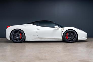2014 Ferrari 458 Italia - Thumbnail