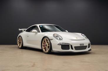 2014 Porsche 911 - Thumbnail