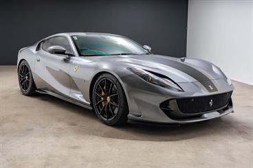 2020 Ferrari 812 SUPERFAST - Thumbnail