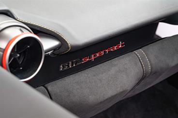 2020 Ferrari 812 SUPERFAST - Thumbnail