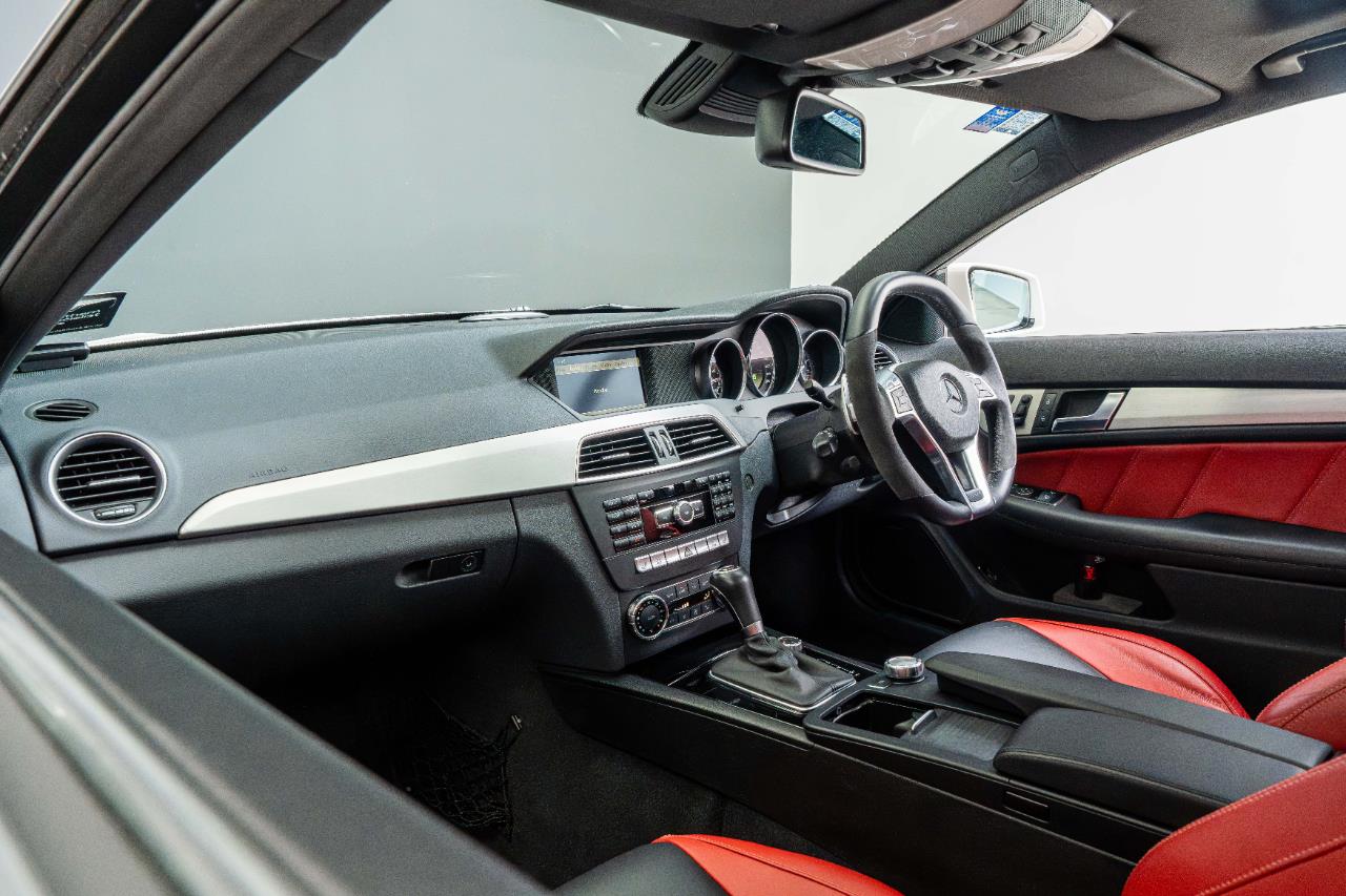 2011 Mercedes-Benz C 63