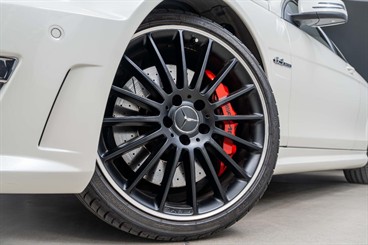 2011 Mercedes-Benz C 63 - Thumbnail