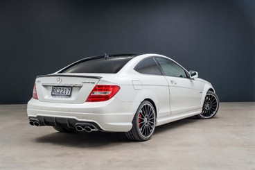 2011 Mercedes-Benz C 63 - Thumbnail