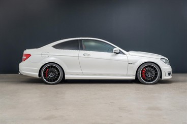 2011 Mercedes-Benz C 63 - Thumbnail