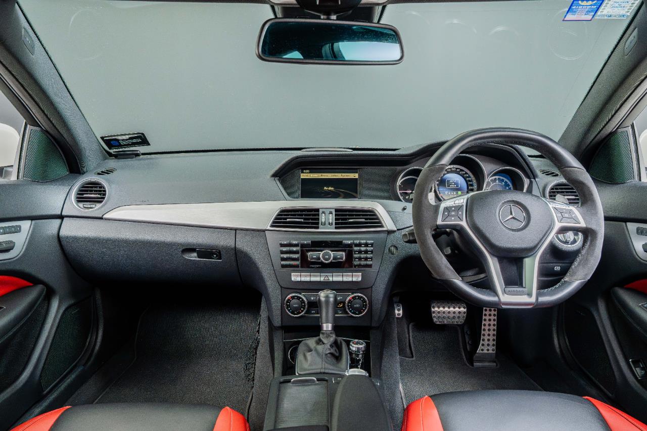 2011 Mercedes-Benz C 63