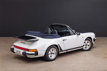 1989 Porsche 911 - Thumbnail