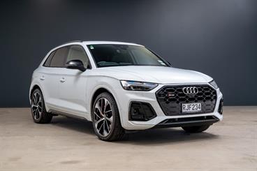 2022 Audi SQ5 - Thumbnail