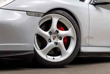 2002 Porsche 911 - Thumbnail