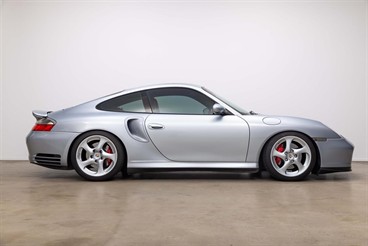 2002 Porsche 911 - Thumbnail