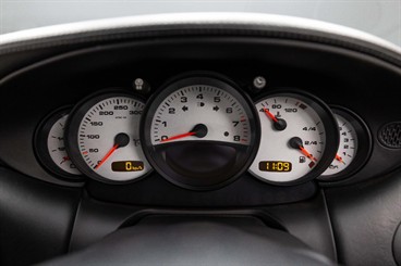 2002 Porsche 911 - Thumbnail