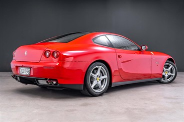 2016 Ferrari 612 - Thumbnail