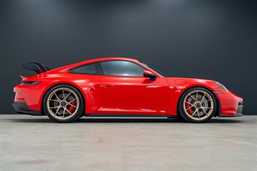 2021 Porsche 911 - Thumbnail