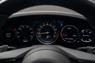 2021 Porsche 911 - Thumbnail