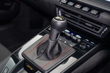 2021 Porsche 911 - Thumbnail