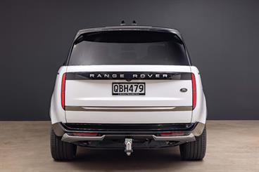 2023 Land Rover Range Rover - Thumbnail