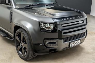 2023 Land Rover Defender - Thumbnail