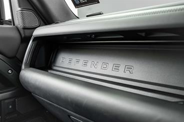 2023 Land Rover Defender - Thumbnail