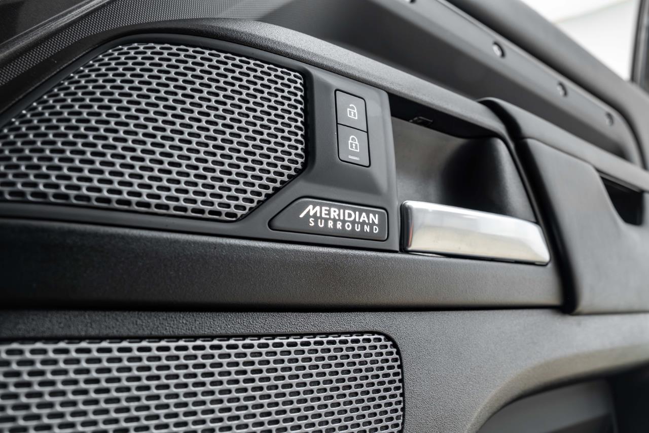 2023 Land Rover Defender