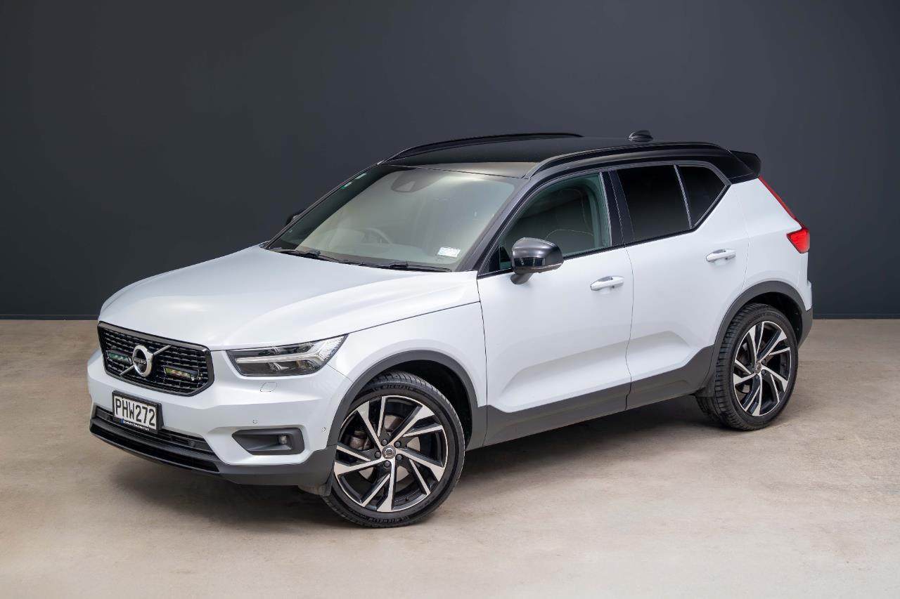 2022 Volvo XC40