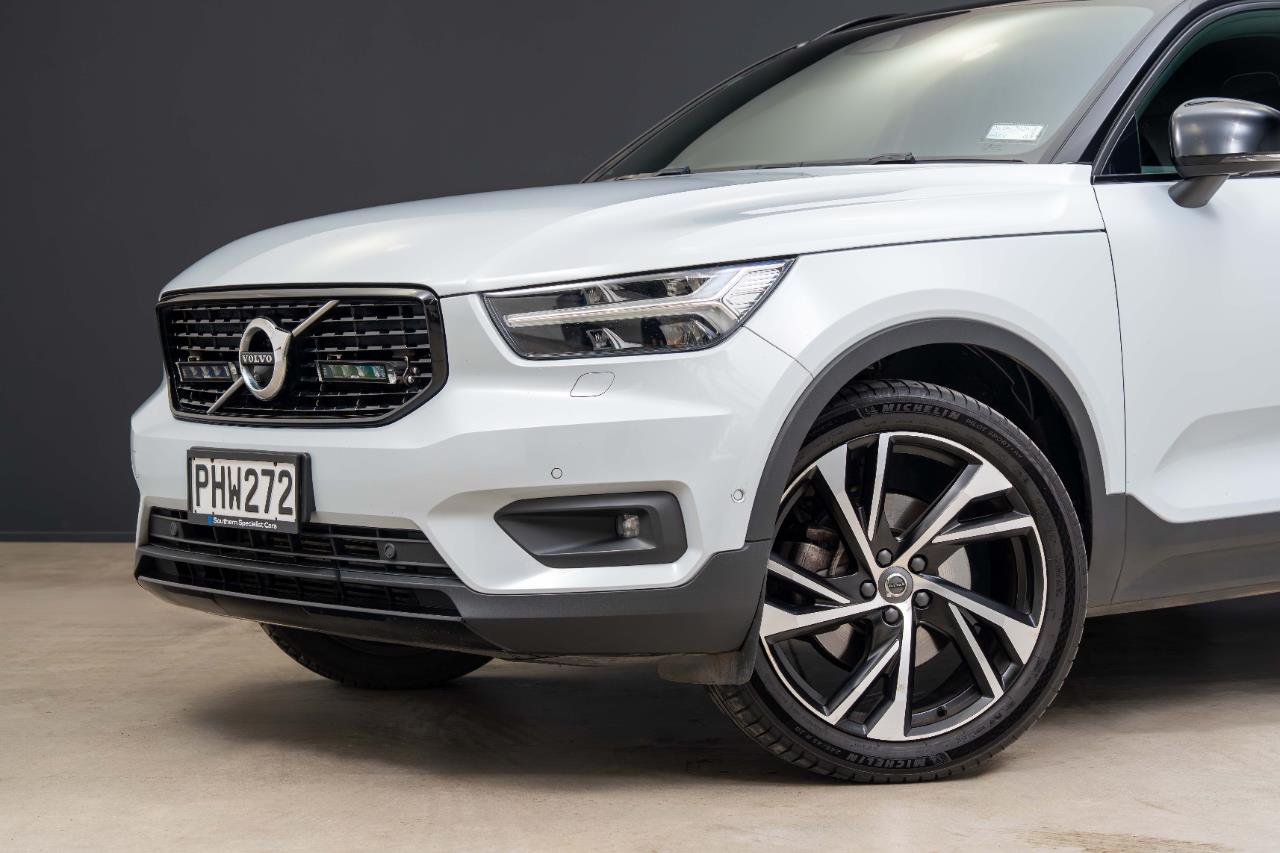 2022 Volvo XC40