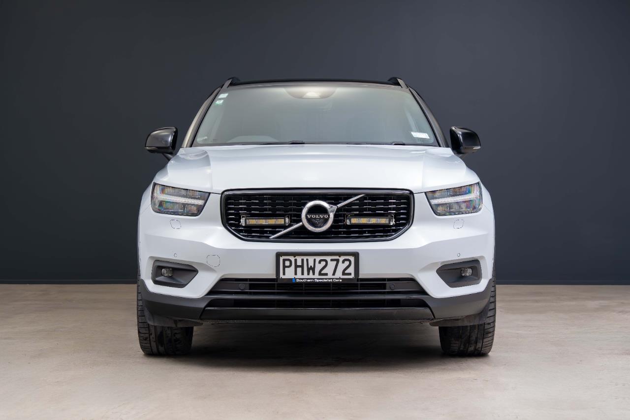 2022 Volvo XC40