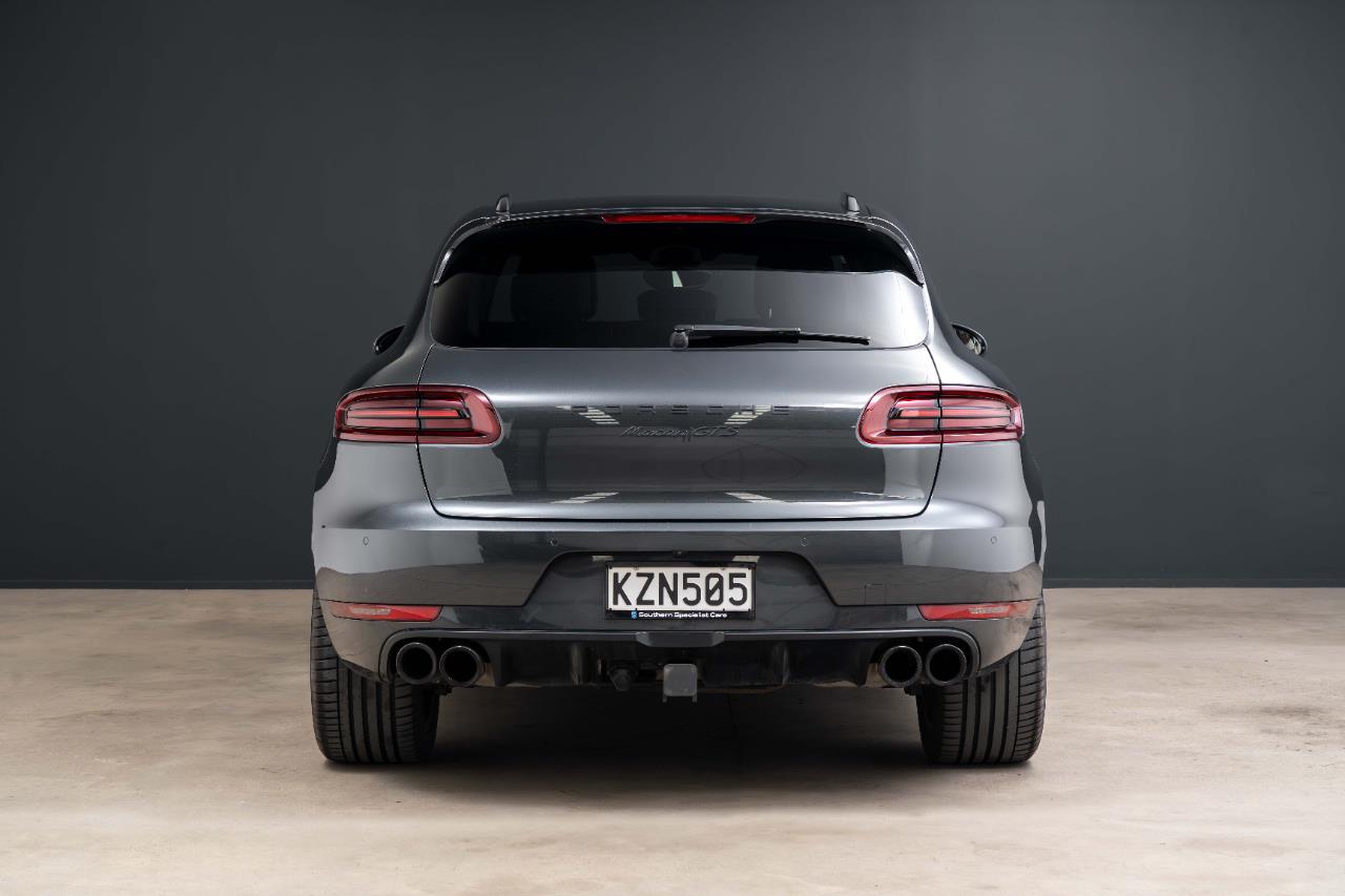 2017 Porsche Macan