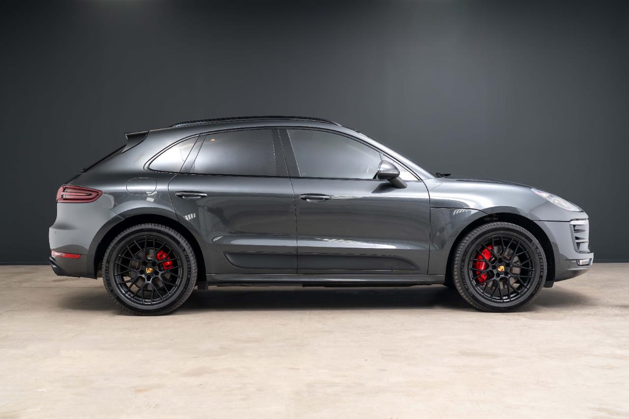 2017 Porsche Macan